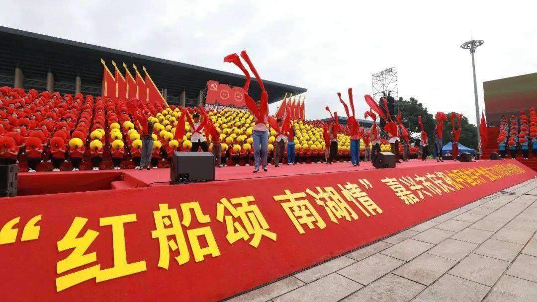 微软CEO：AI带来的繁荣，不亚于PC普及